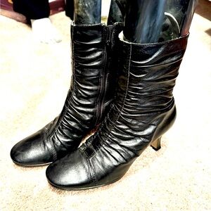 Women’s black boots, with heel, comfortable, size 10